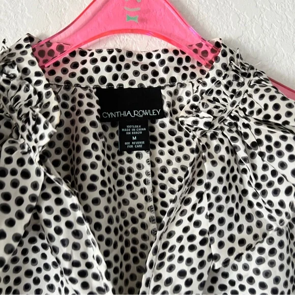 Cynthia Rowley Polka Dot 100% Silk Sleeveless Top Size Medium - Picture 4 of 7